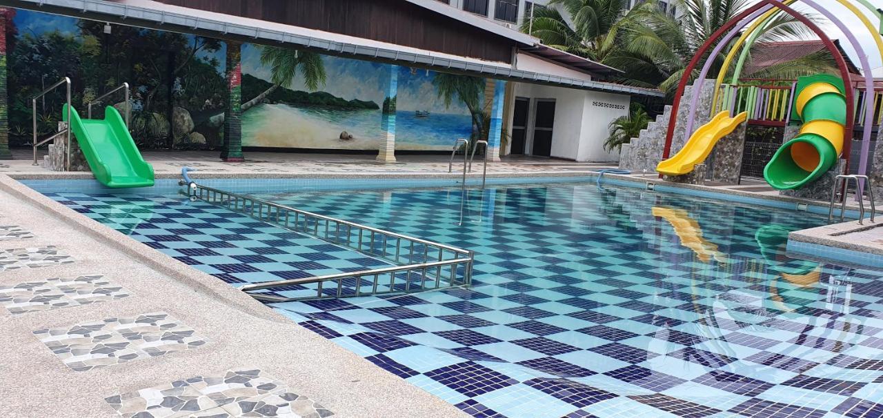 Rasa Senang Villa -Islam Guest Only Pantai Cenang  Exterior photo