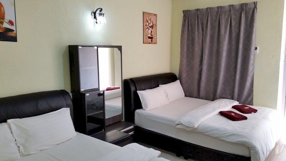 Rasa Senang Villa -Islam Guest Only Pantai Cenang  Exterior photo