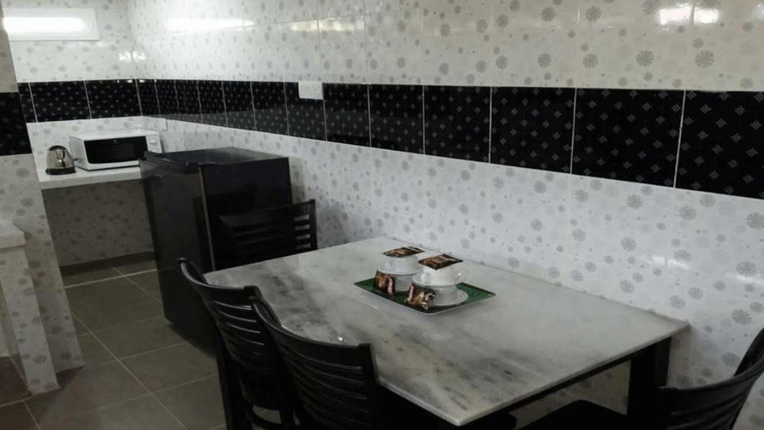 Rasa Senang Villa -Islam Guest Only Pantai Cenang  Exterior photo