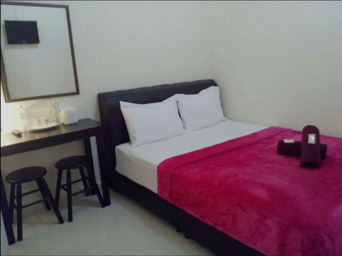 Rasa Senang Villa -Islam Guest Only Pantai Cenang  Exterior photo